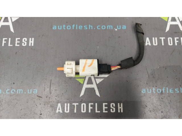 Датчик стоп сигналу 253200005R Renault Fluence Grand Scenic 3 Megane 3 Scenic 3 бу Датчик стоп сигналу 253200005R Renault Fluence Grand Scenic 3 Megane 3 Scenic 3 бу